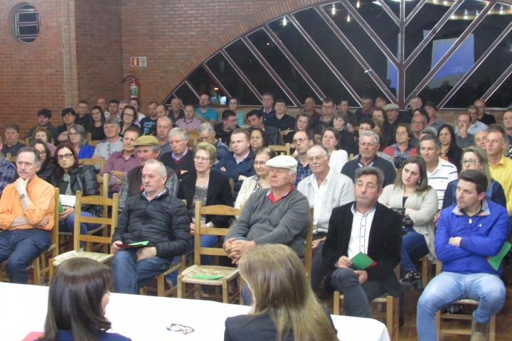Assembleia ACISA incorporao Clube Ideal